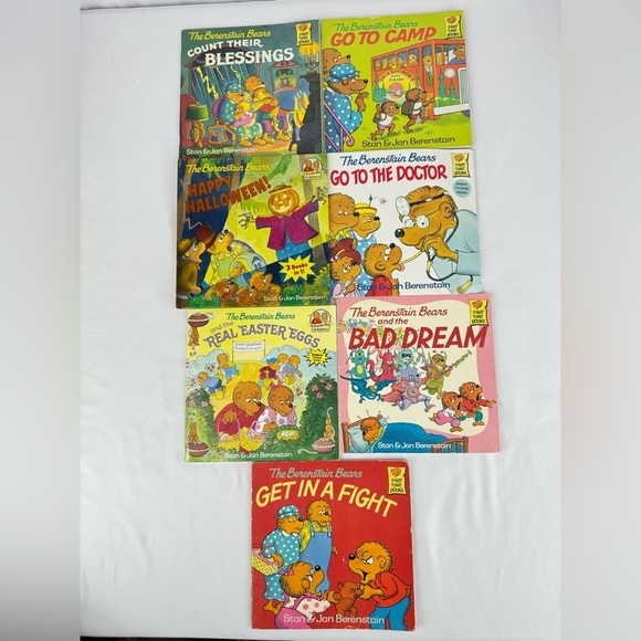Berenstain Bears Other - Vintage set of 7 Berenstain Bears Book lot from the 80’s-90’s